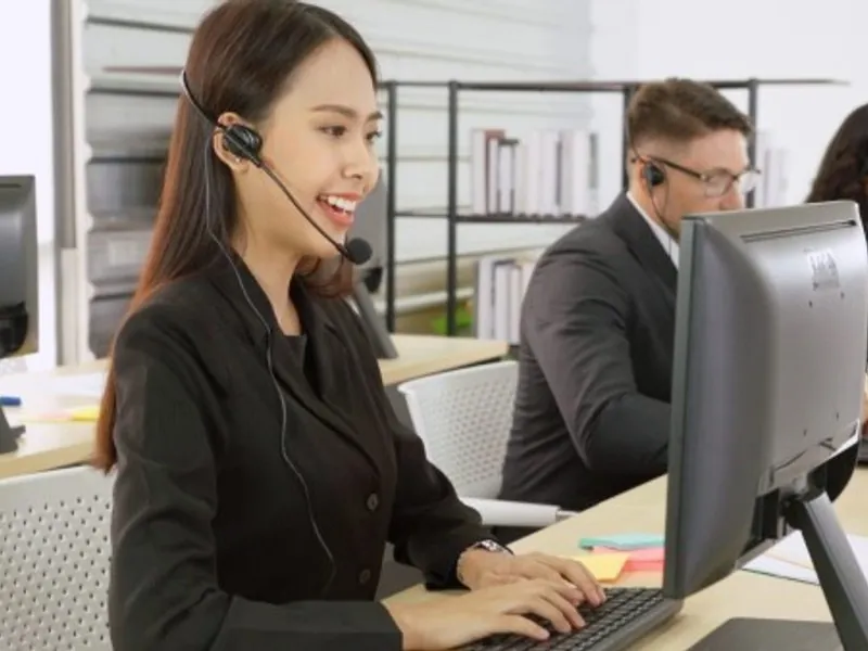 Hình ảnh minh họa hỗ trợ khách hàng chuyên nghiệp của AE888